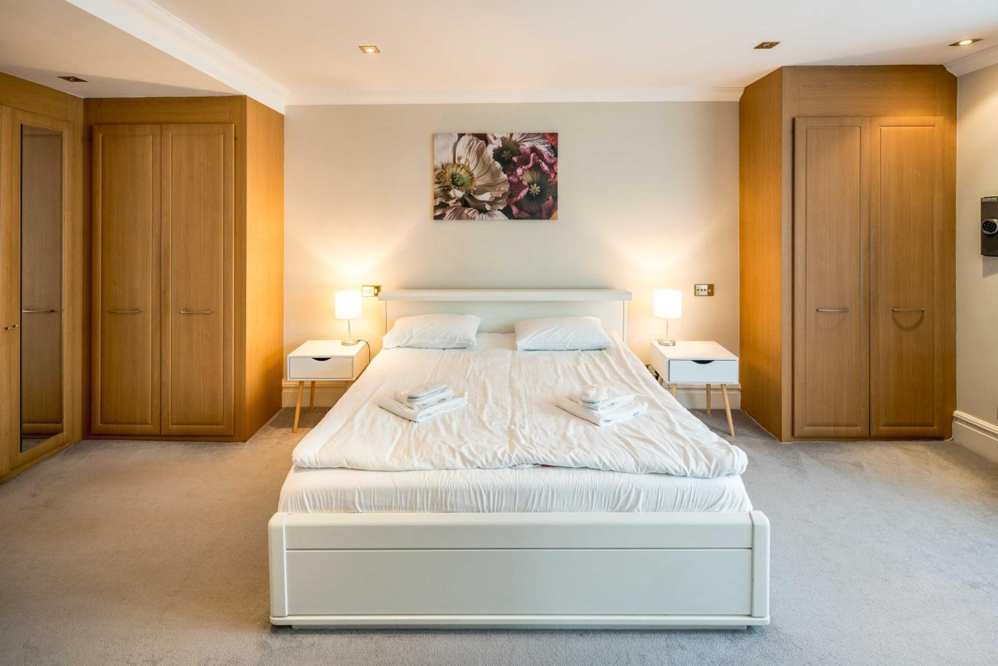 Kensington Skyline Penthouse Apartment ลอนดอน ภายนอก รูปภาพ