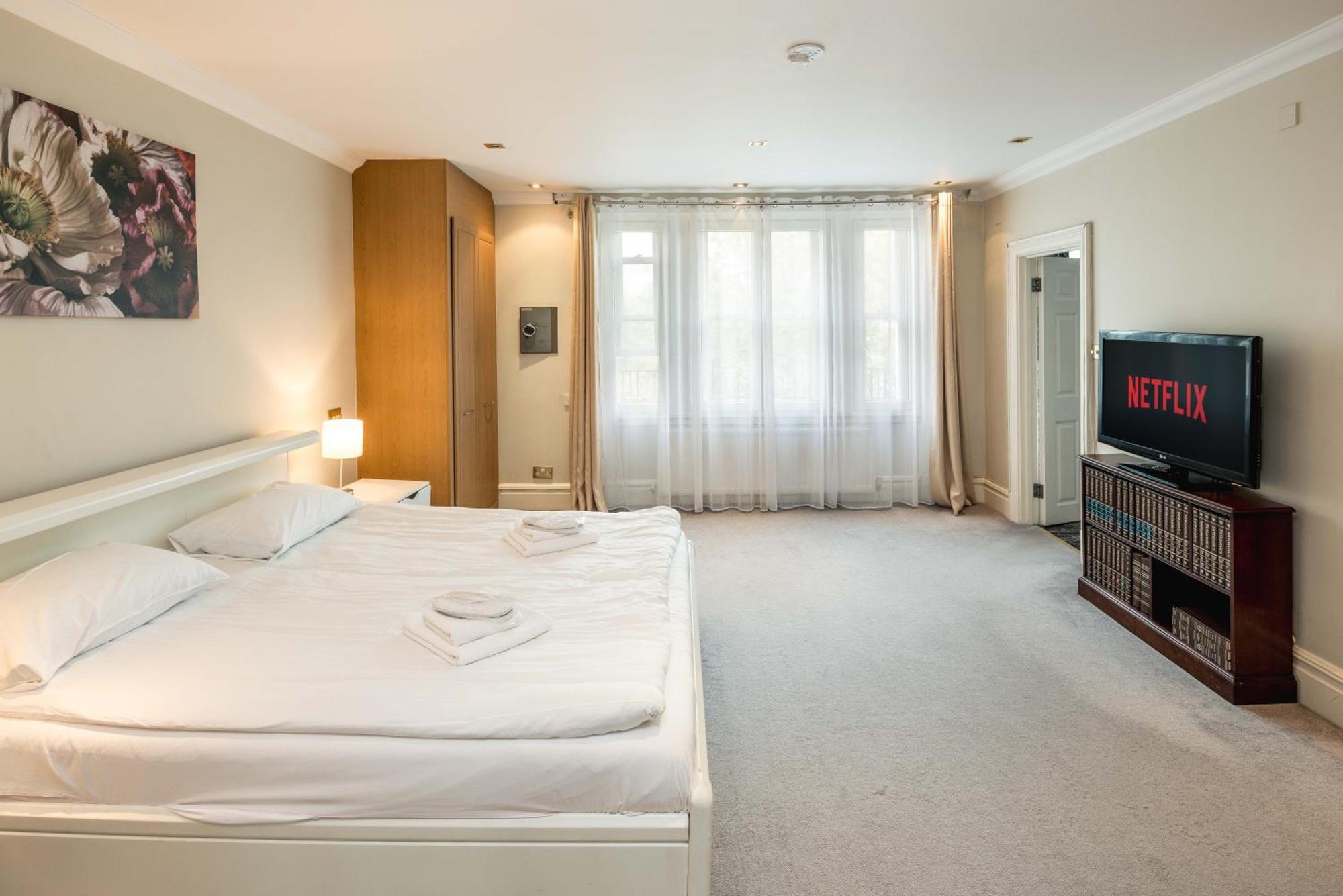 Kensington Skyline Penthouse Apartment ลอนดอน ภายนอก รูปภาพ